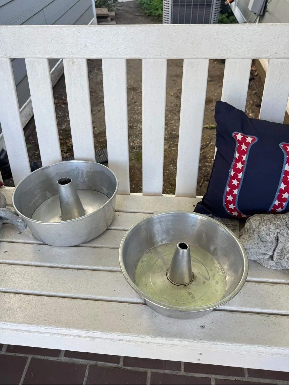 Vintage Aluminum Angel Food / Tube Cake Pans - Set of 2